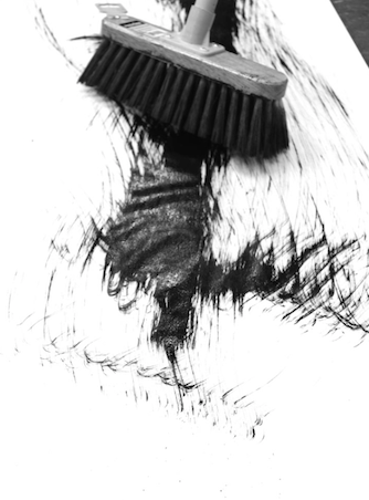 Cluas le hÉisteacht (c) Maree Hensey