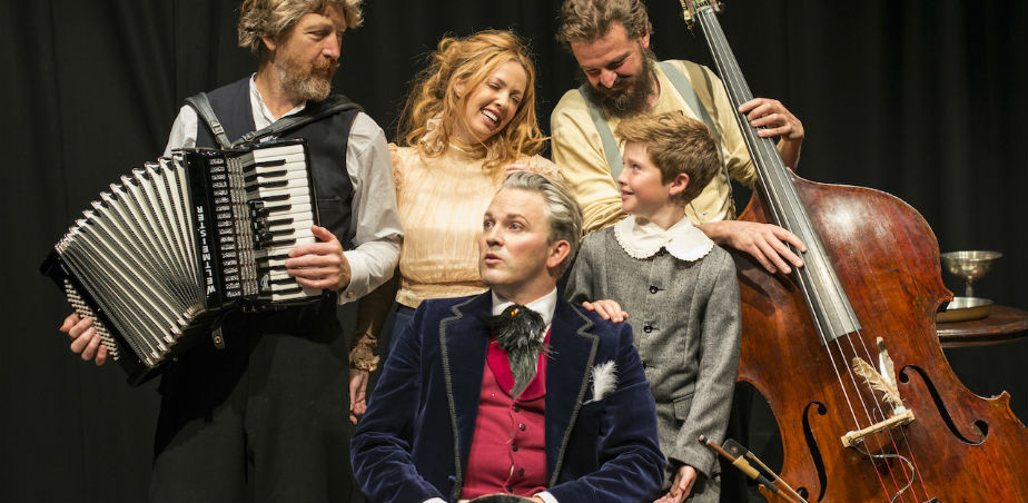 Theatre Lovett A Feast of Bones Photo Brian Cregan 1_edit